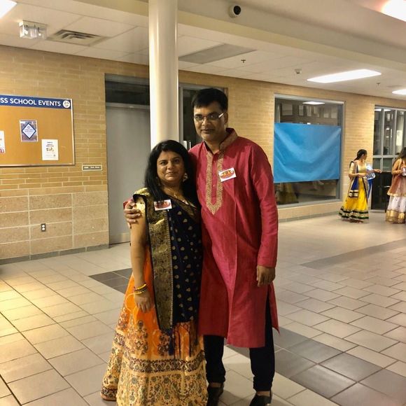 Meet your Posher, Alka - Picture 1 of 1